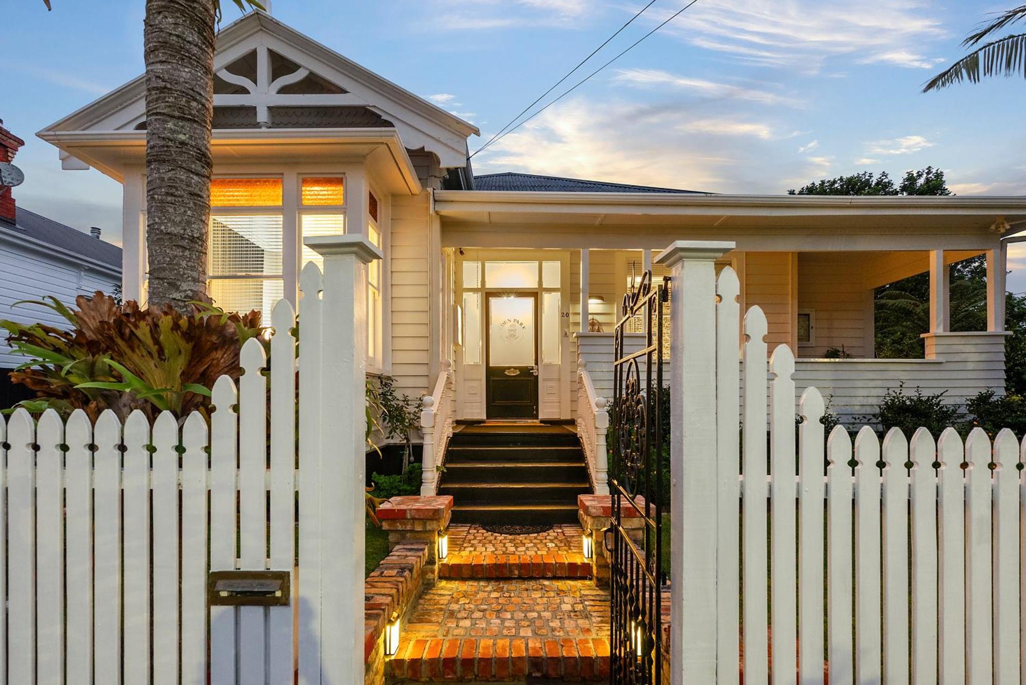 Eden Park Bed And Breakfast Inn Auckland Exterior photo