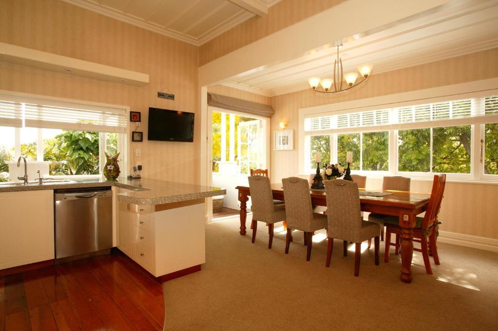 Eden Park Bed And Breakfast Inn Auckland Exterior photo